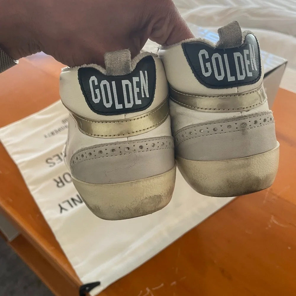 Golden Goose Mid Stars Sneakers